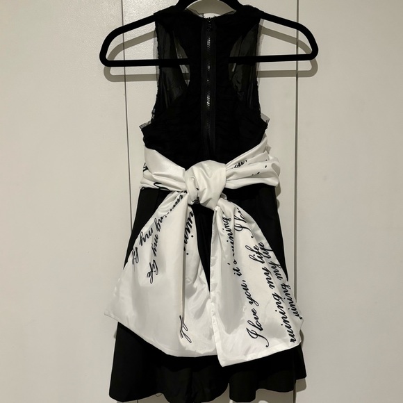 💖 Tortured Taylor I love you SCARF - Picture 6 of 11